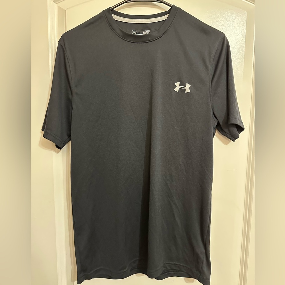 Under Armor Workout Tee, S, Black (HeatGear)